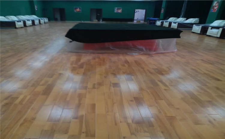 体育运动木地板专业施工团队