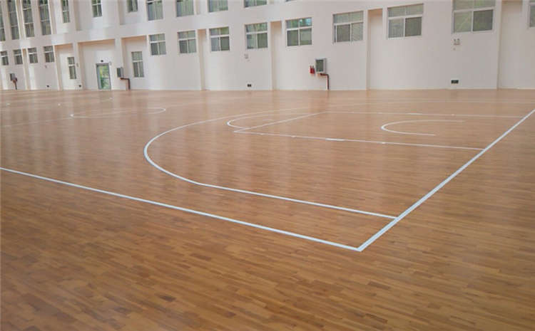 拼接板排球馆木地板怎么翻新