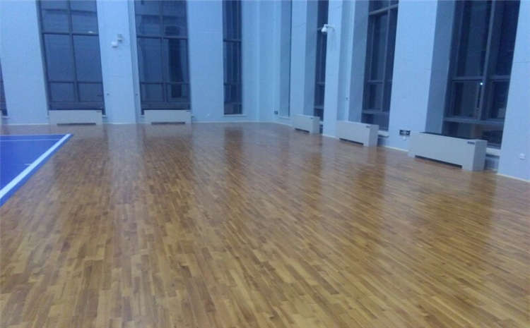 柞木实木运动地板怎么保养？