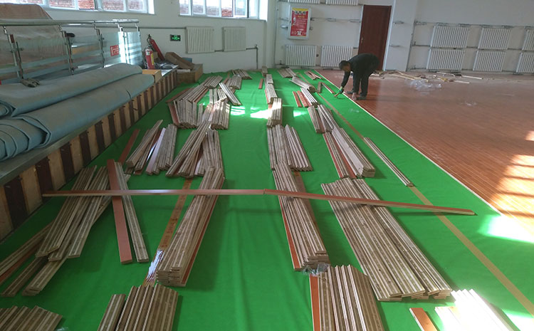 浙江翻新运动木地板施工方案