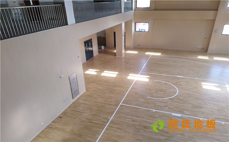 上海嘉定区小学体育馆木地板案例