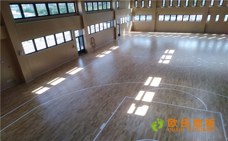上海嘉定区小学体育馆木地板案例