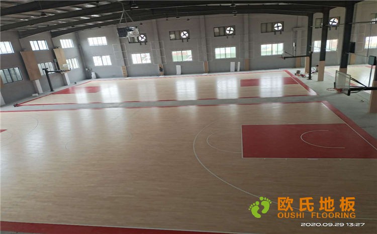 山东淄博市西域城篮球馆双层龙骨木地板项目