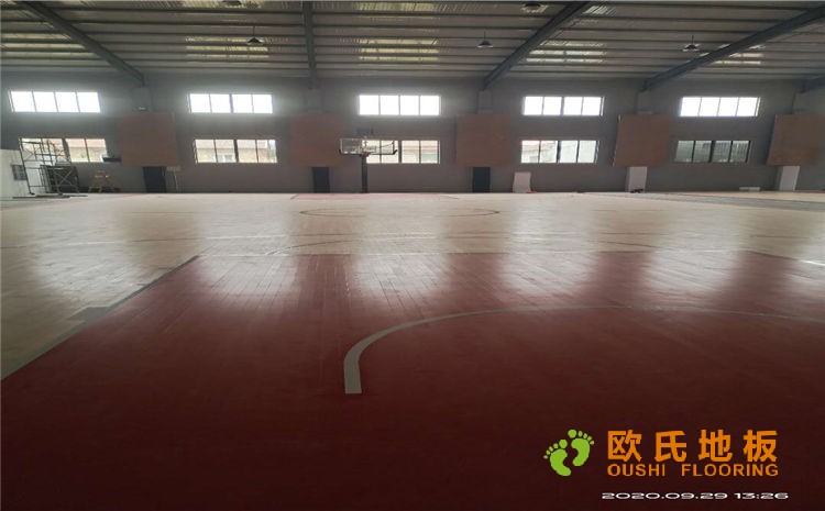 山东淄博市西域城篮球馆双层龙骨木地板项目