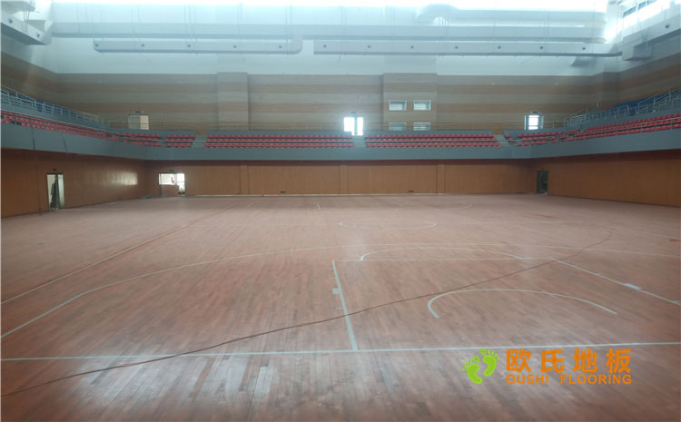 福建漳州市一职业学院体育馆木地板案例